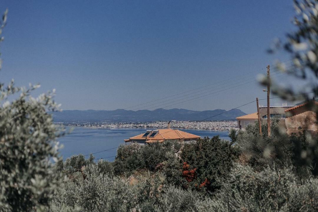 Eleutheria Kalamata Bagian luar foto