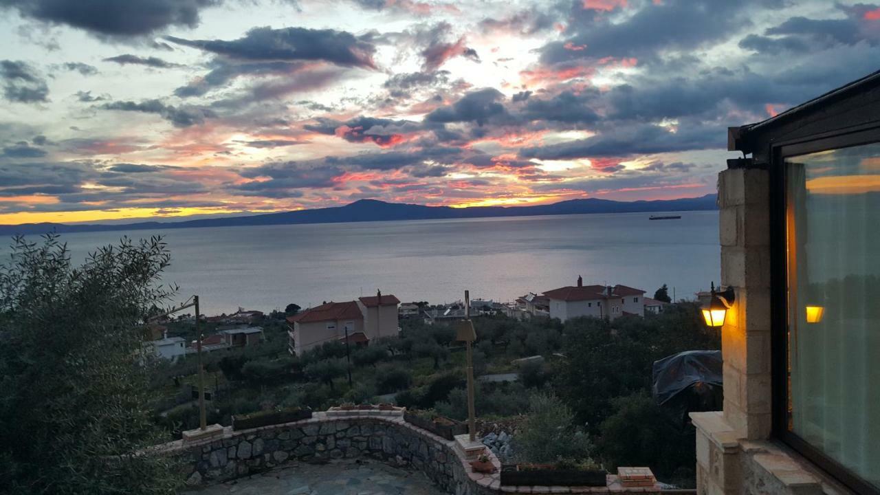 Eleutheria Kalamata Bagian luar foto
